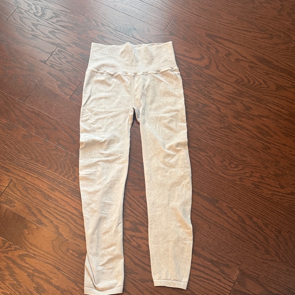 Woman’s Free People Movement Leggings